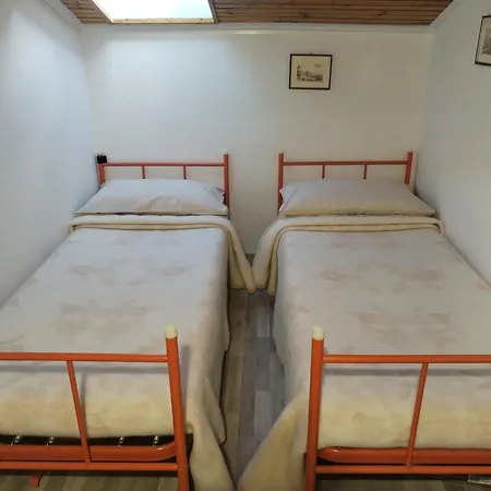 Apartman Castori 1 *